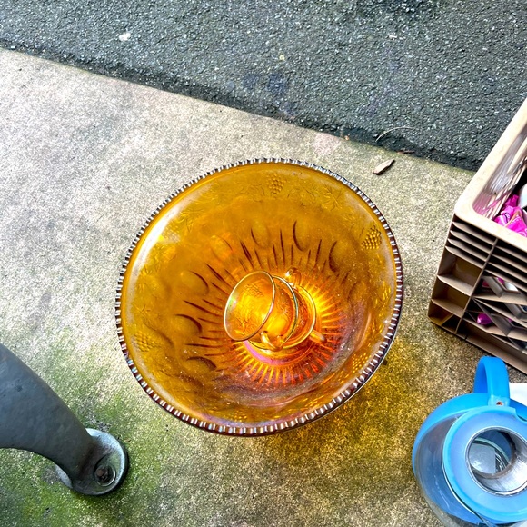 Vintage carnival Indiana Glass Harvest grape Amber punch bowl and 4 cups - Picture 7 of 11
